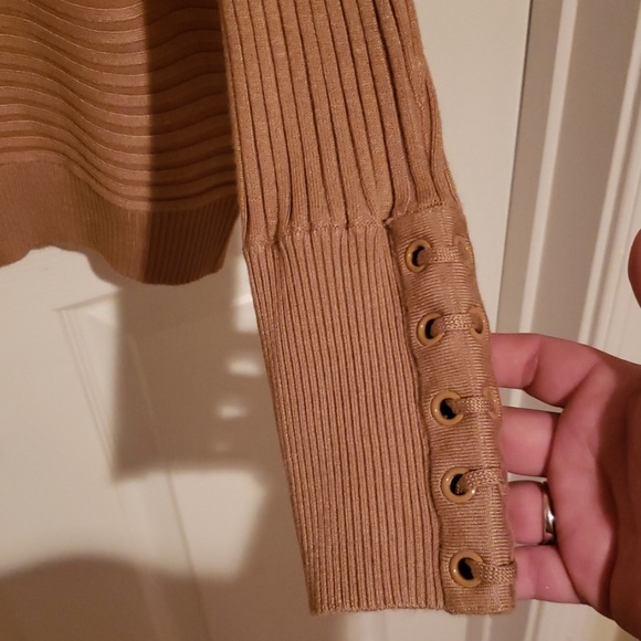 Sweater - Picture 3 of 4